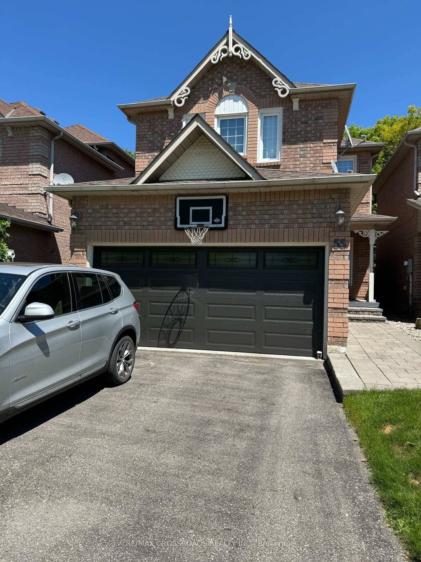 Excellent Location, Close To Highway amp ; Go Transit, Walking To T amp ; T Supermarket, Surrounded By Playground And Parks ; Steps To Good Schools.