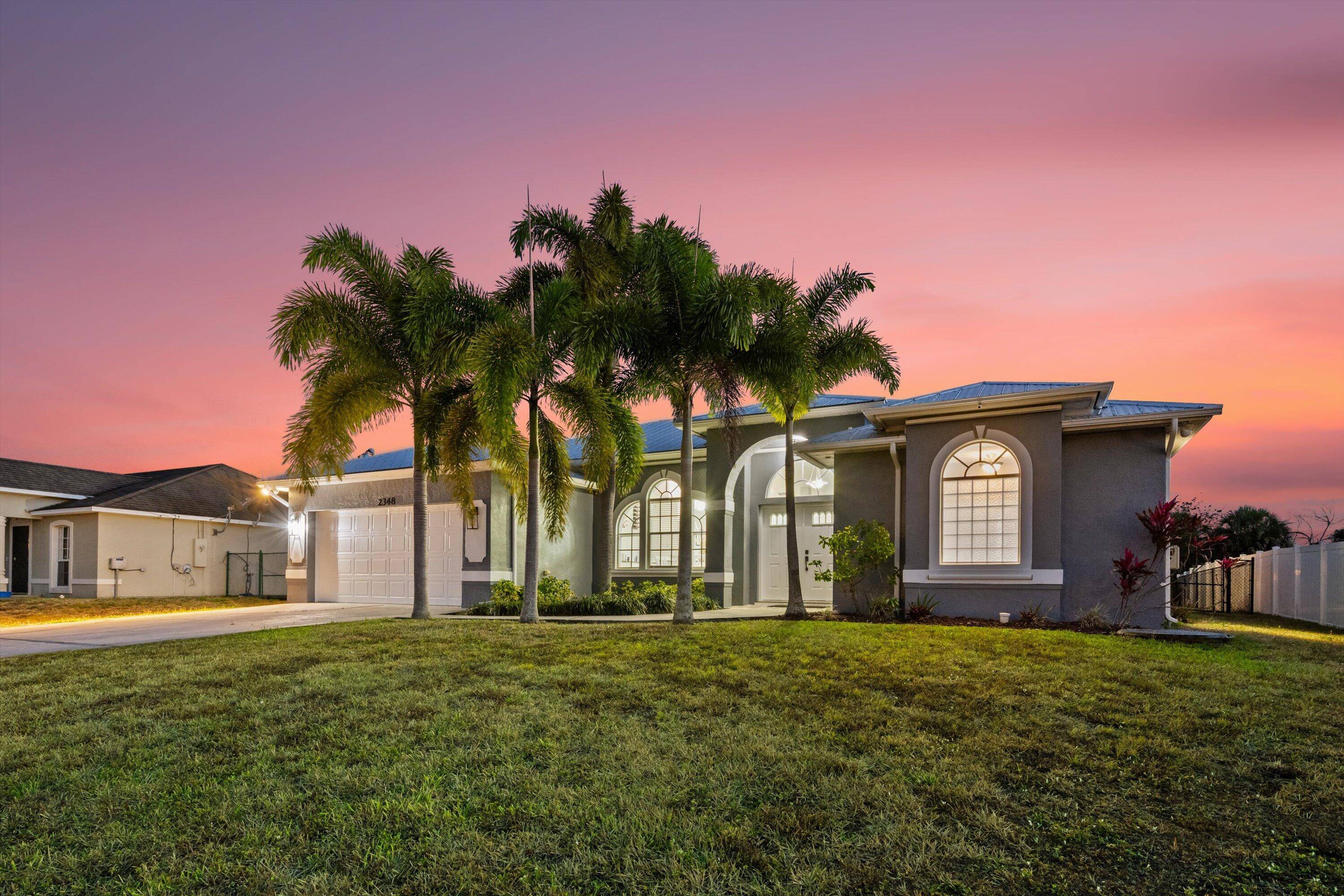 Welcome to this beautifully maintained 3 bedroom, 2.