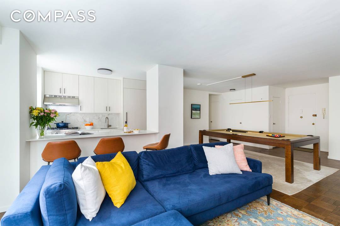 As you enter apartment 3H at The Lawrence House, in the heart of Greenwich Village, you cannot help but notice the volume of space this renovated one bedroom apartment offers.