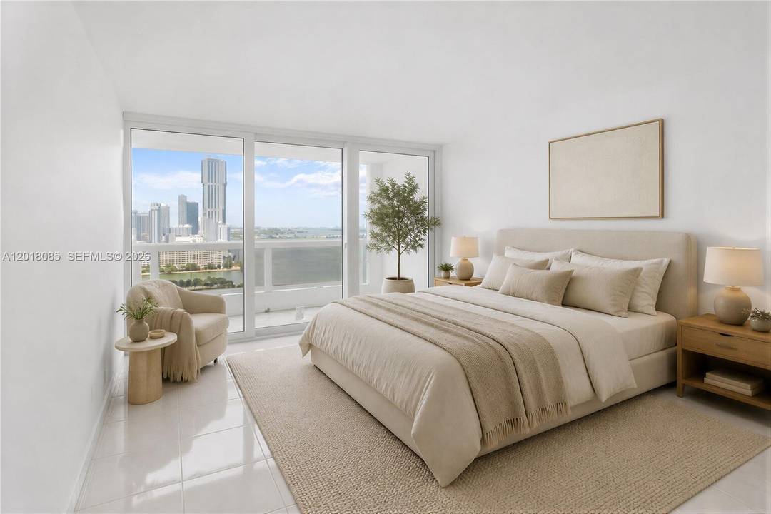 The building features a new lobby and offers spectacular water views from the 27th floor, accompanied by a large balcony overlooking Biscayne Bay and Margaret Pace Park.
