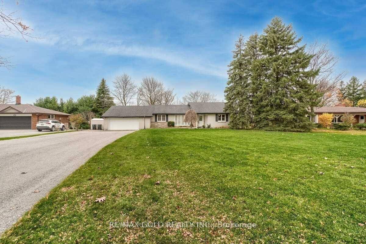 Nestled on a quiet cul de sac in Southfields Village, this rare bungalow sits on over half an acre with nearly 100 feet of frontage, backing onto the picturesque Etobicoke ...