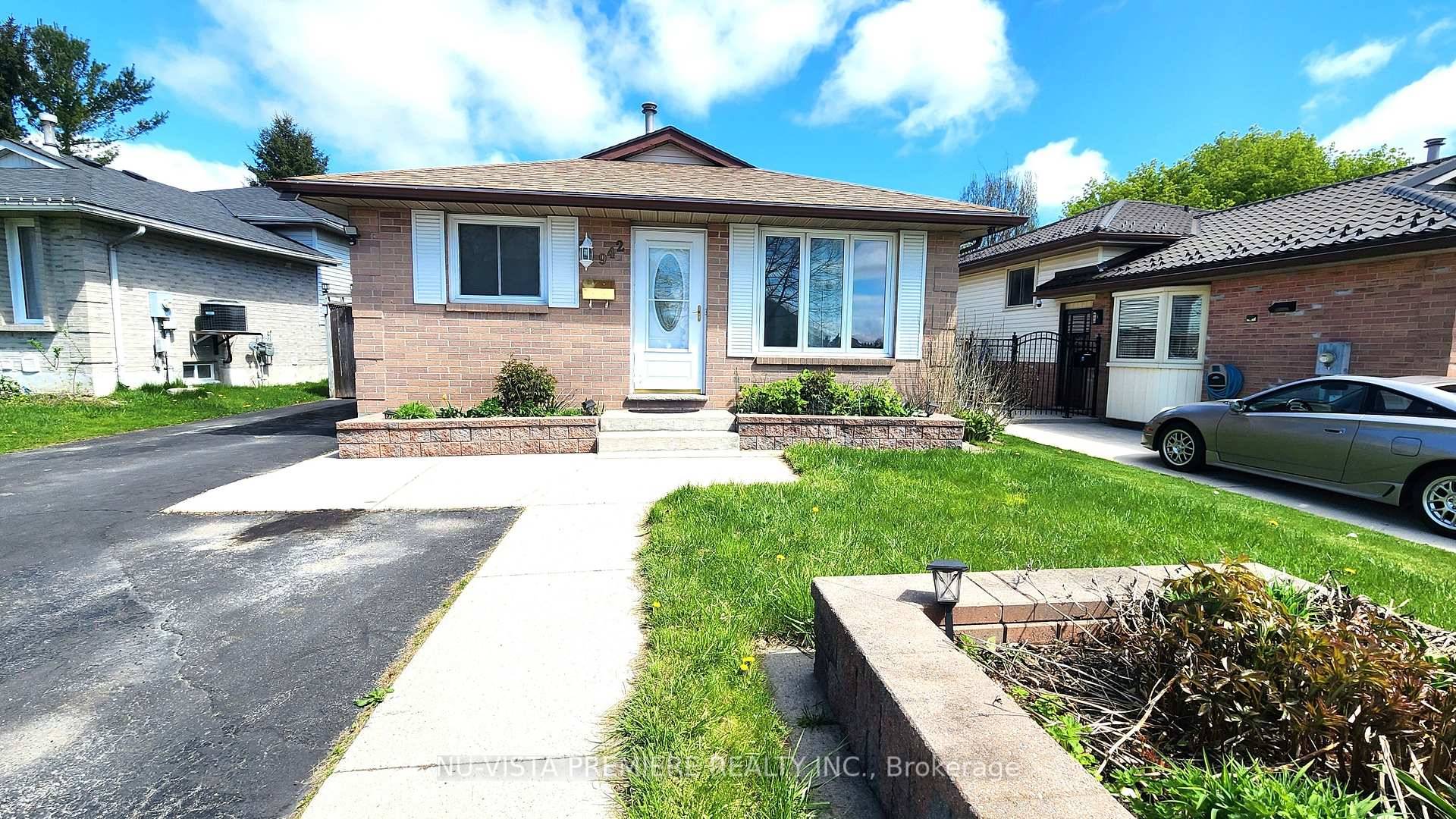 Welcome to 942 Chippewa Drive, a well maintained 4 level backsplit featuring 3 1 bedrooms, 2 full baths, and a fully finished interior.