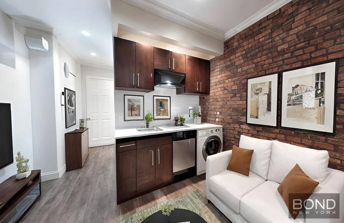 SHOWS BY OPEN HOUSES Tenant Occupied.