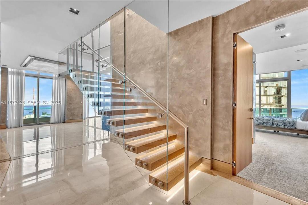 A House In The Sky with over 7000 sq ft !