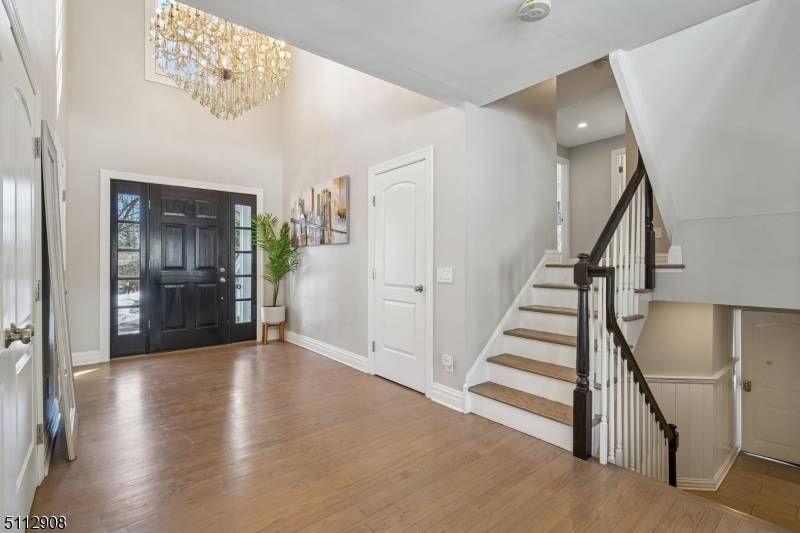 Welcome to this exceptional newer construction home in the highly sought after Farley section of Short Hills.