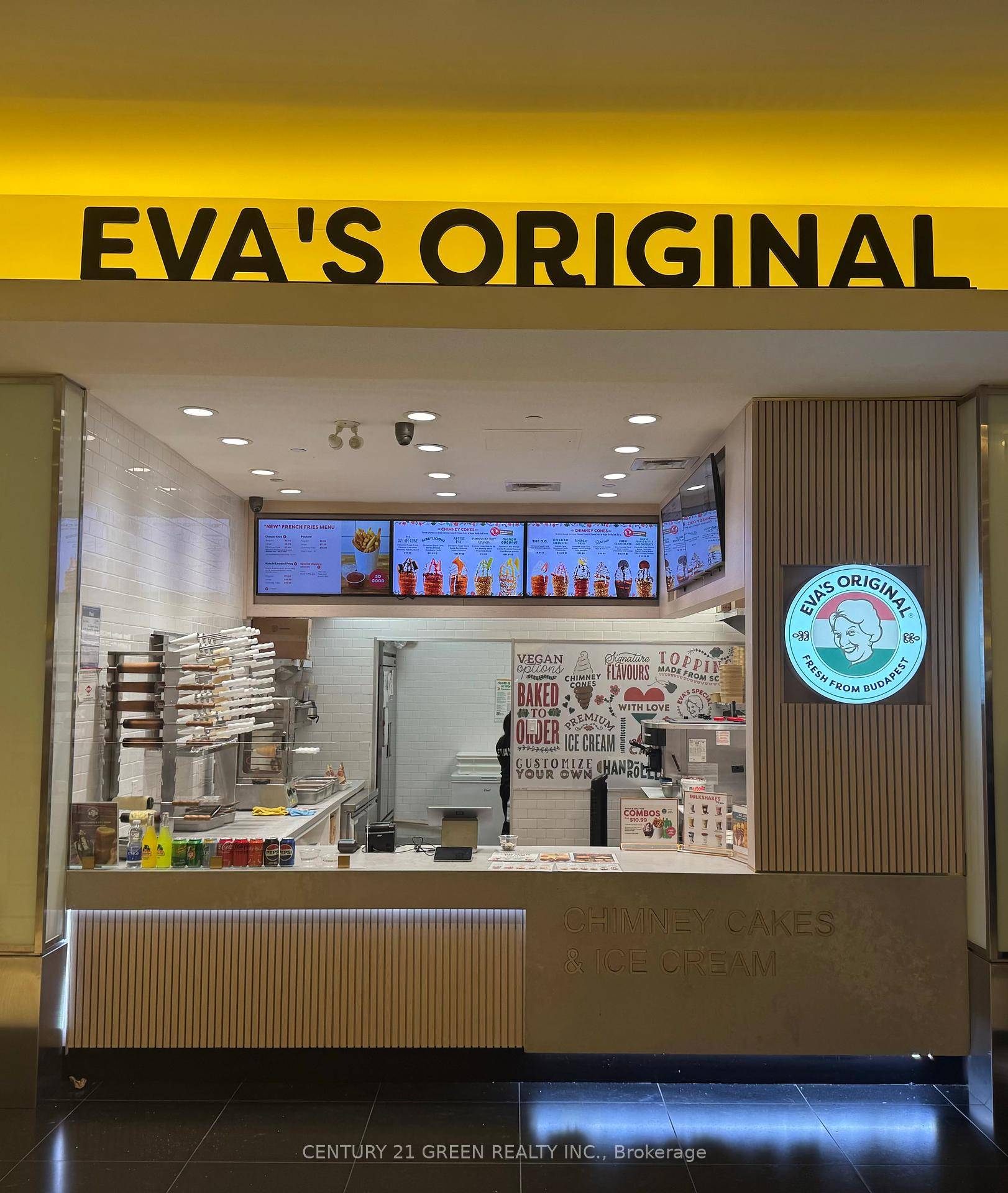 Amazing opportunity with Eva's Original located in one of the busiest Central Food Court of Square One Shopping Centre.