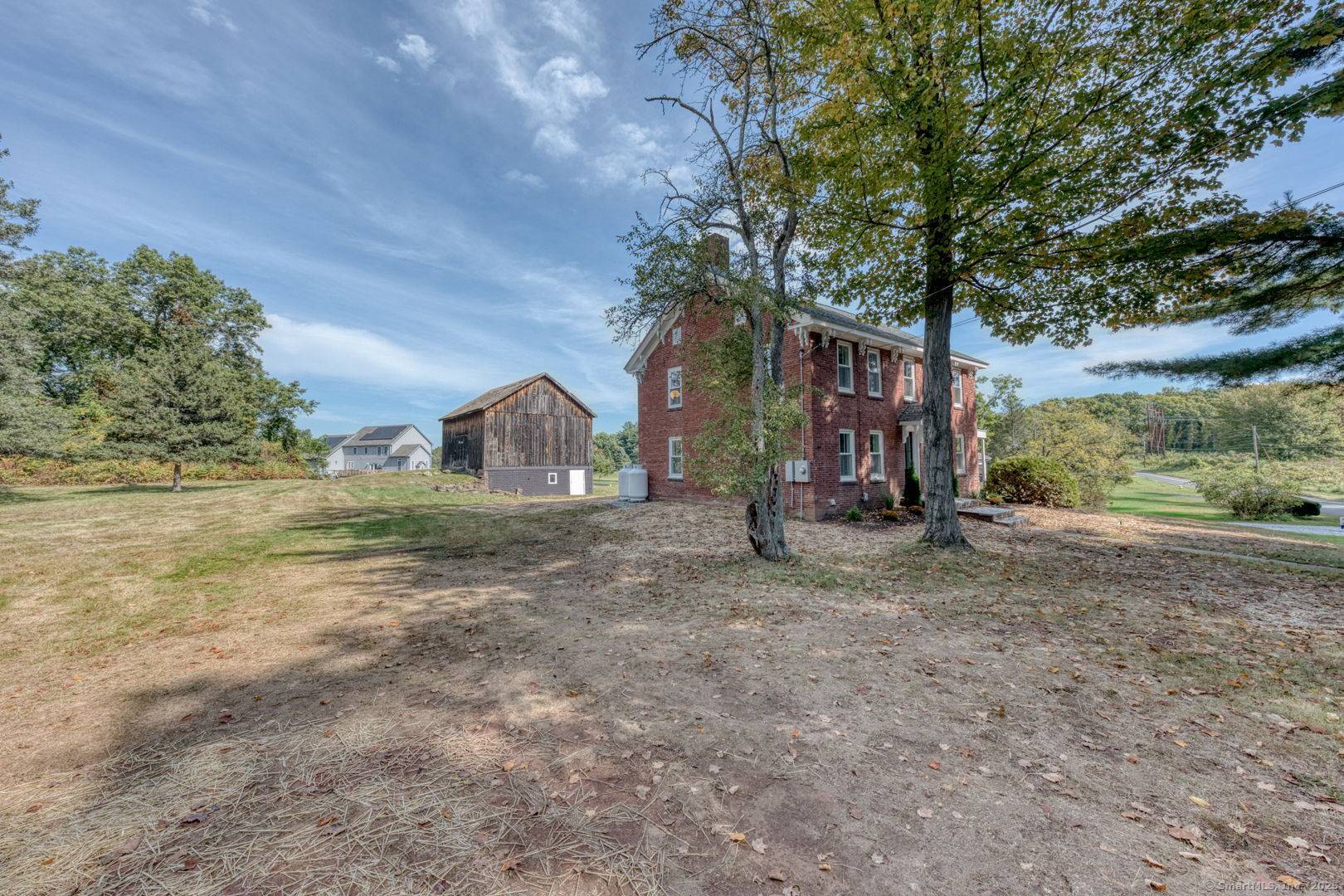 Classic 1790s Farmhouse with Modern 2025 Updates !