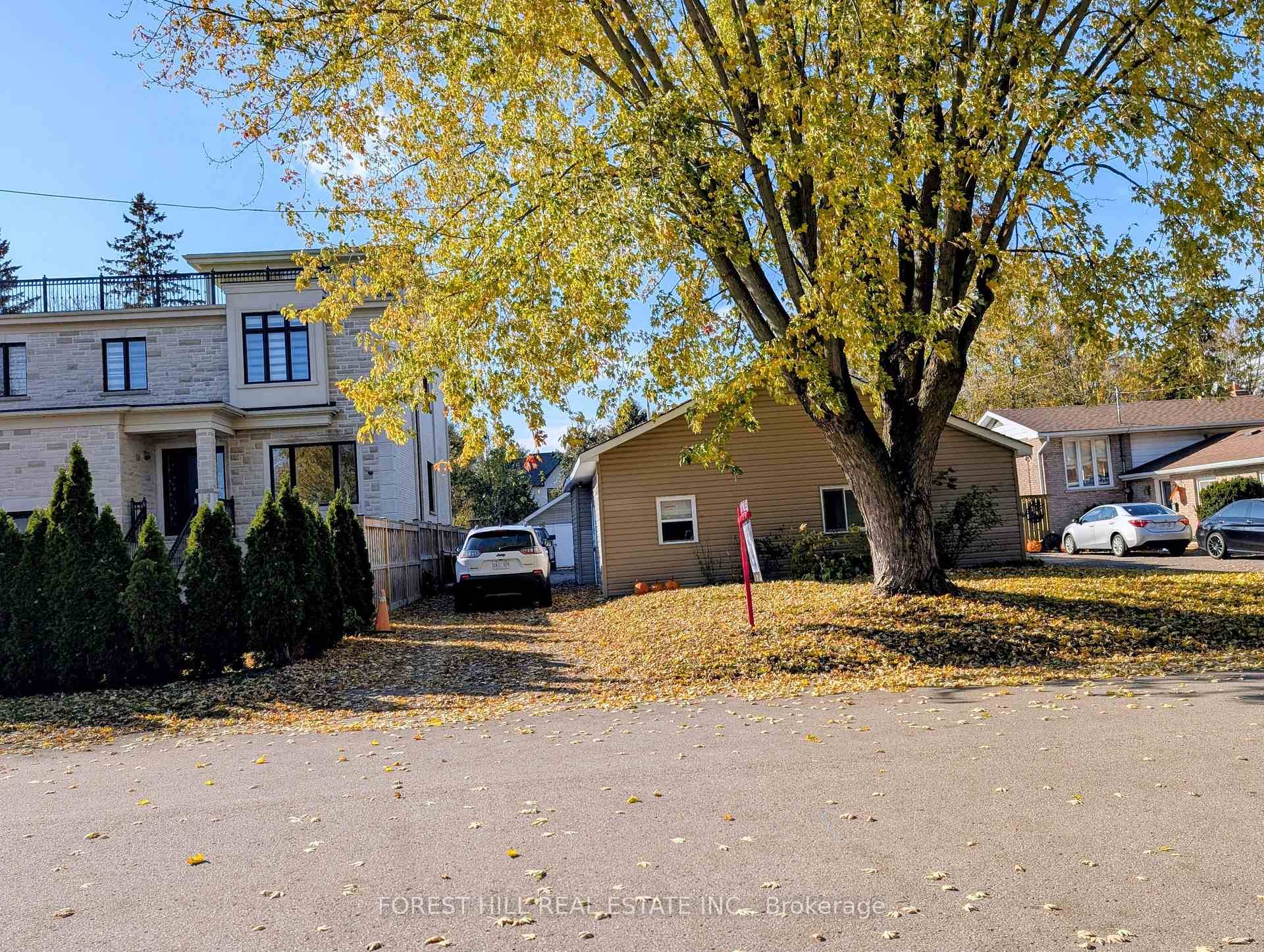 A rare opportunity in fast gentrifying Holland Landing where charming older homes are giving way to stunning new builds.