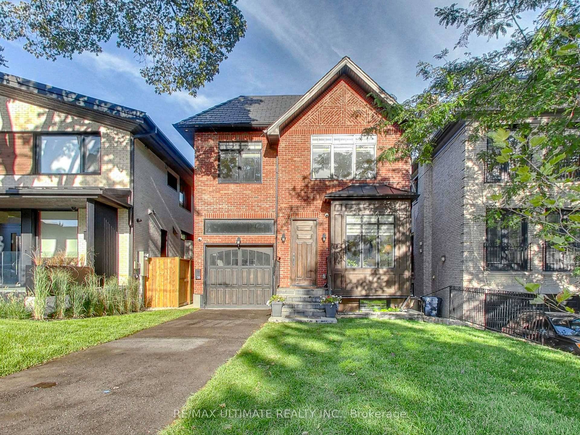 A Striking Blend of Classic and Contemporary on One of Leaside's Most Prominent Streets.