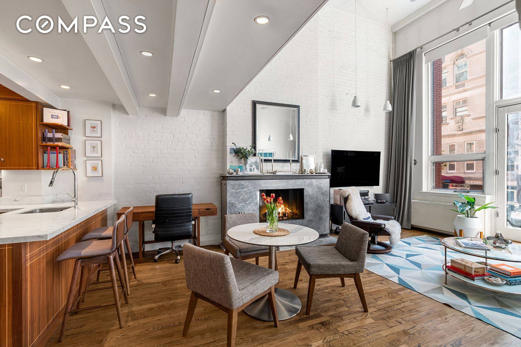 Discover urban sophistication at its finest in this exquisite co op located at 31 W 16th St, Manhattan.