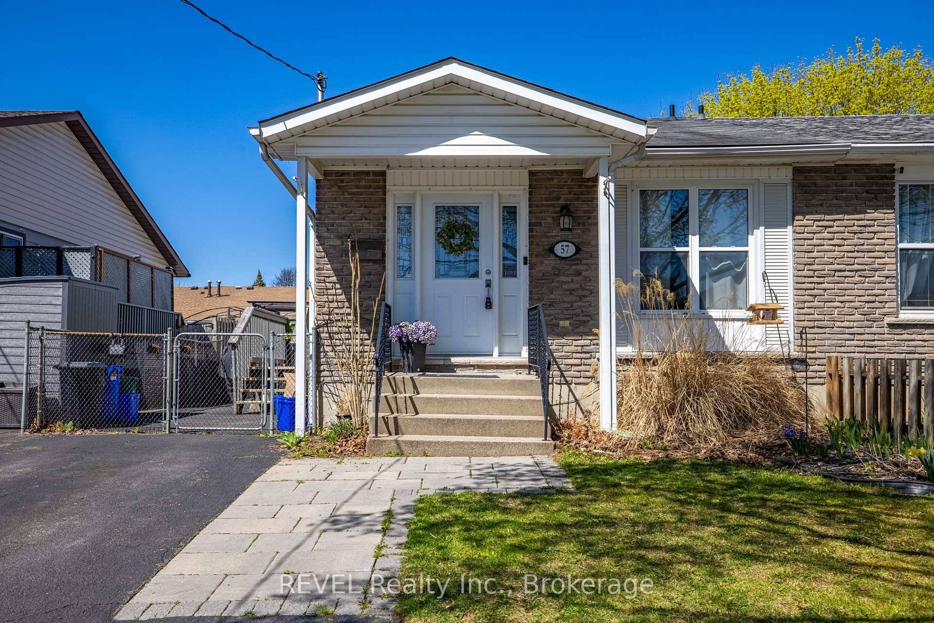 Move In Ready 5 Bedroom Bungalow in North St.