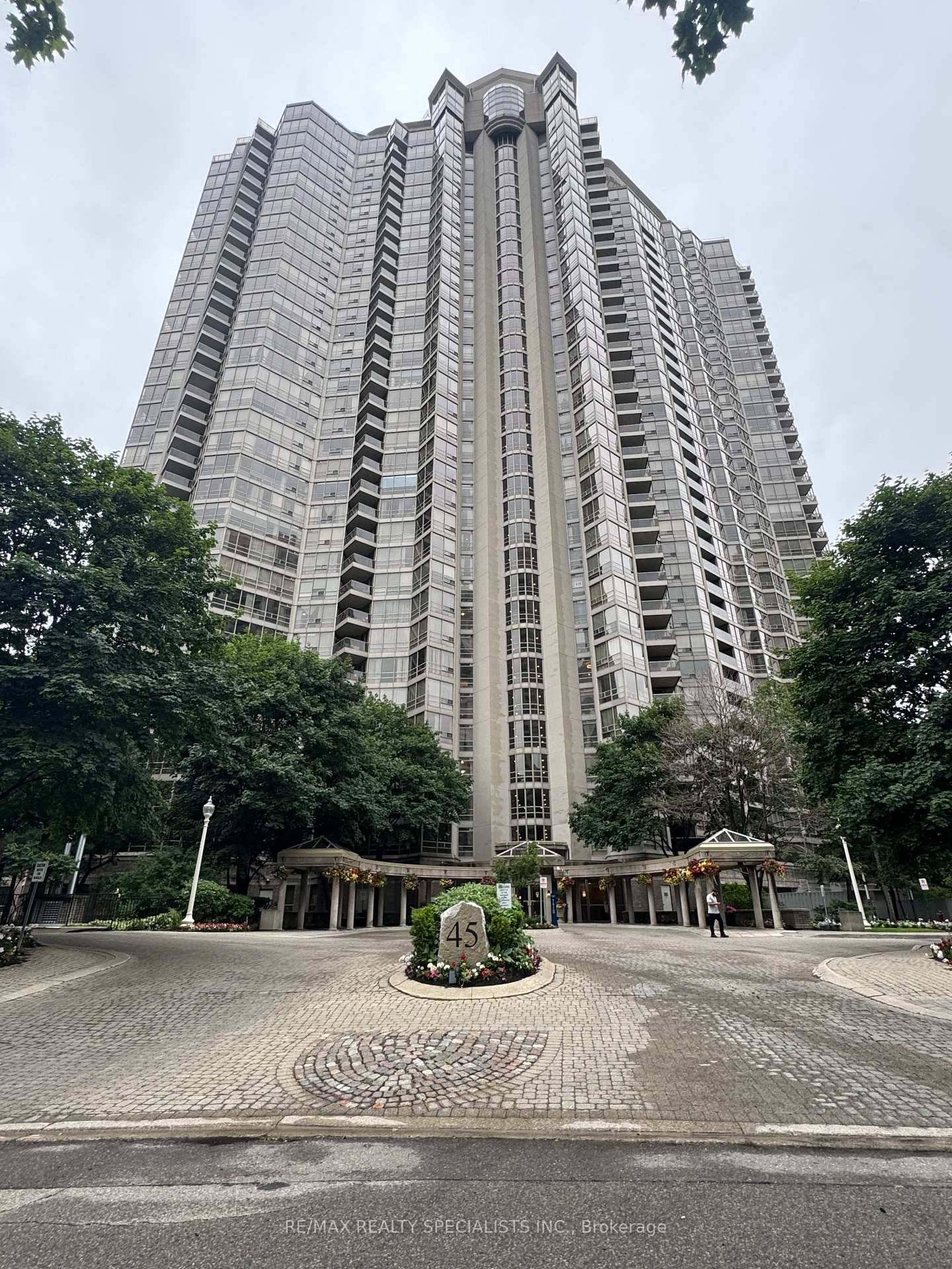 Step into upscale living with this bright and spacious corner unit offering approximately 1, 500 sq.