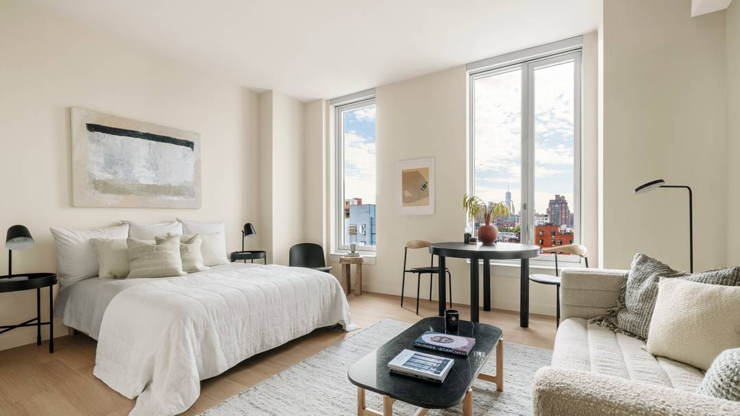 Images shown are of a comparable unit featuring the same finishes.