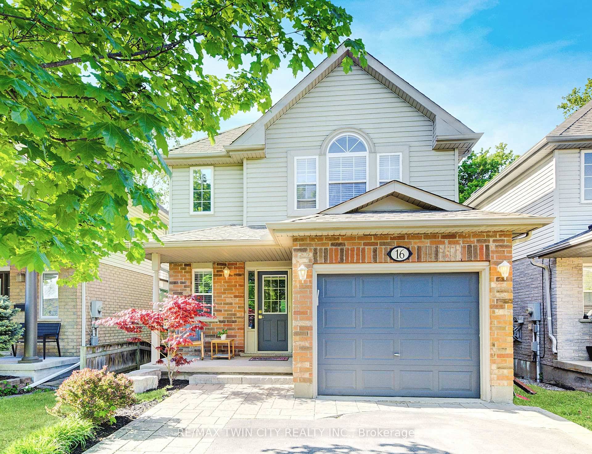 This carpet free, move in ready home features almost 2150 sqft of living space amp ; modern upgrades, family function, quiet comfort all tucked away on a peaceful crescent, just ...
