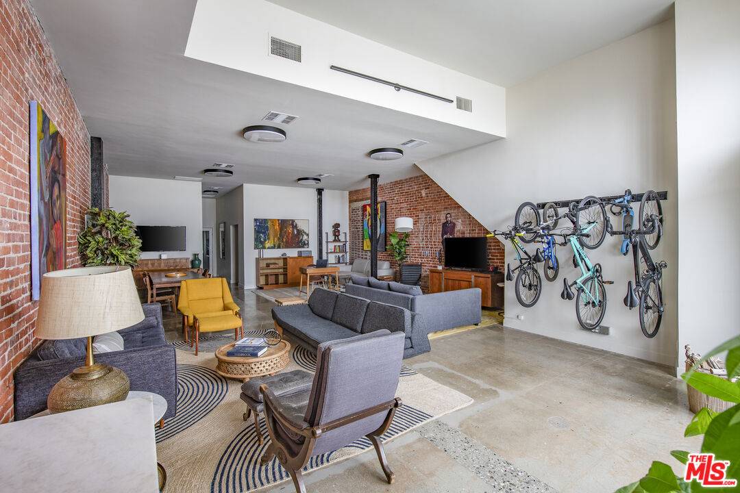 179   Culver Blvd 2BR La