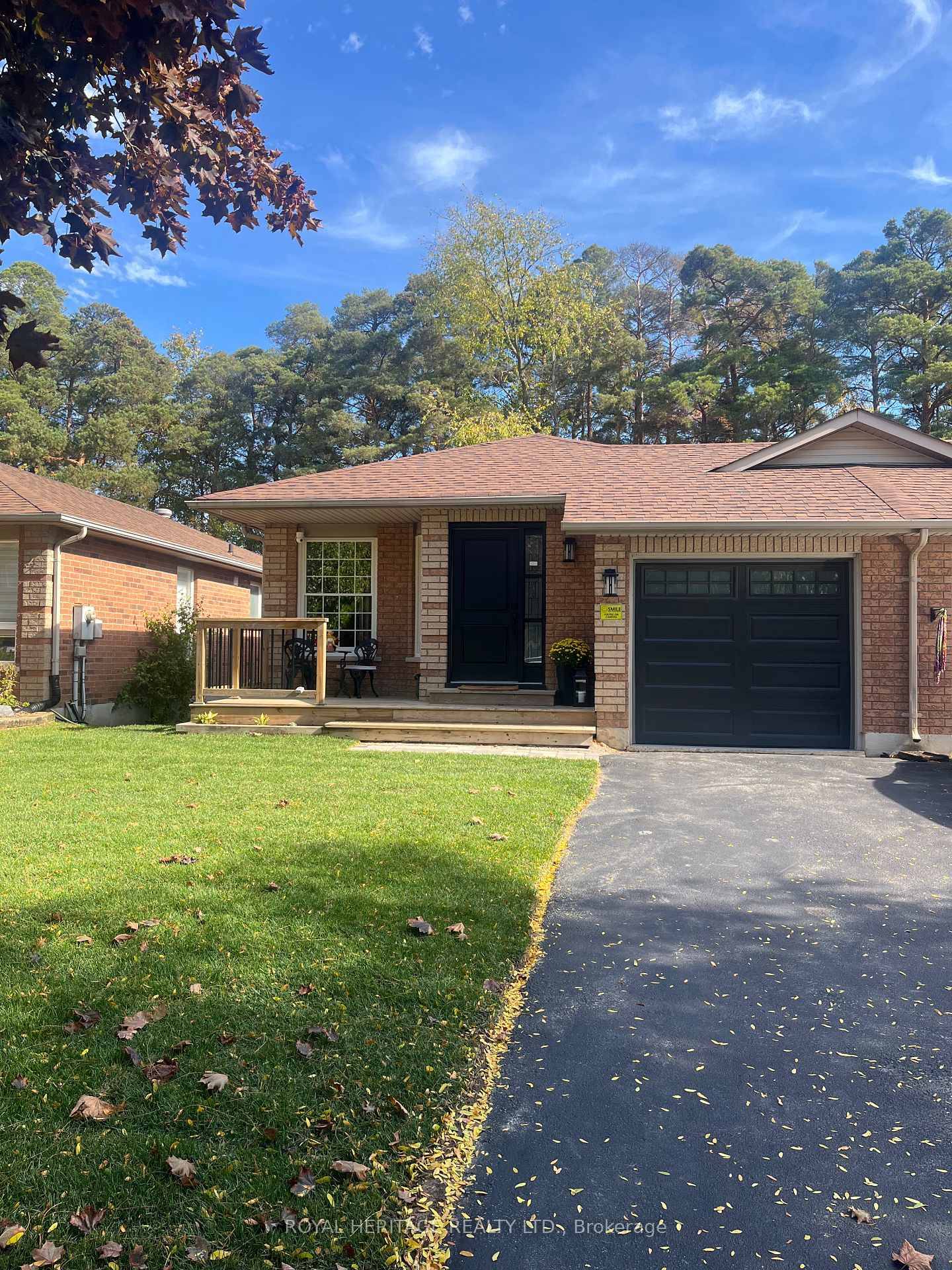 Stunning, newly RENOVATED 3 bedroom home in a family friendly neighbourhood of Beeton with amenities just around the corner.