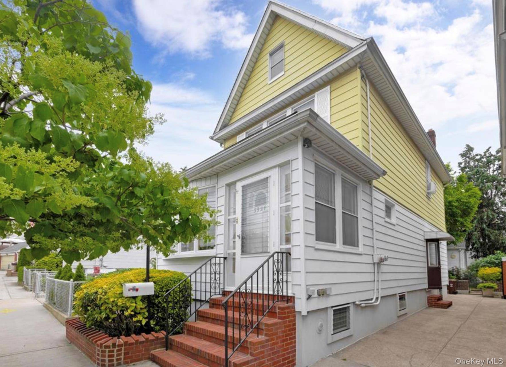 Stunning 2 family home in Maspeth situated on a 5000 s f lot !