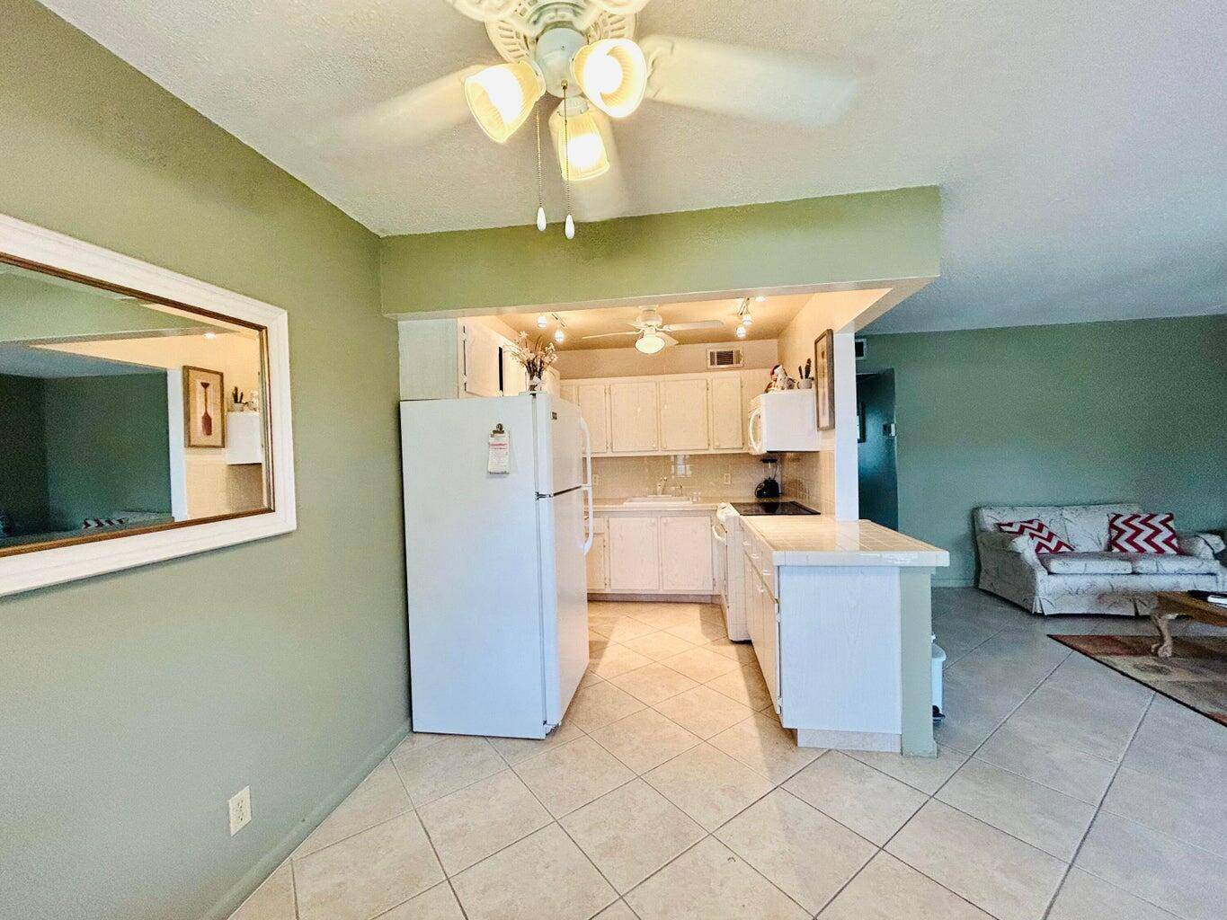 SAY HELLO TO THIS UPDATED 2 BED 1.