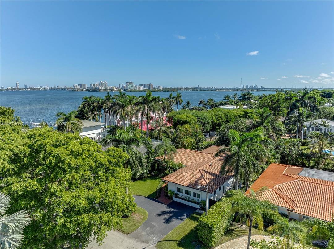 Just steps from stunning Biscayne Bay on the desirable East side of Miami Shores, this beautifully renovated Miami Shores home offers 3, 156 SF of sun filled, single level living.