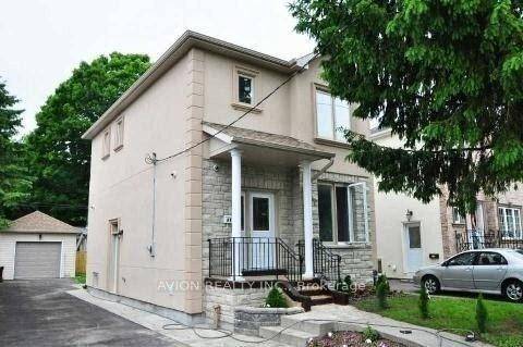 Amazing location right on the transit line, just minutes from Birch Cliff Public School and only a 20 minute drive to downtown.