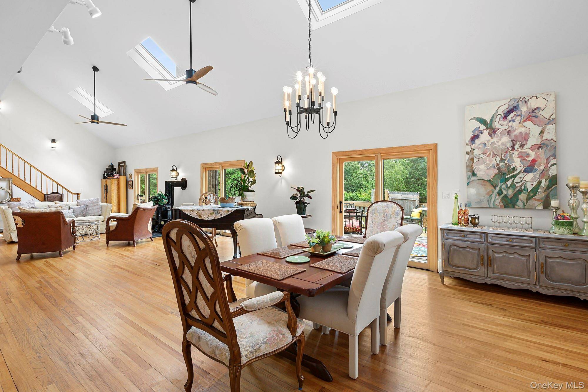 Exclusive Southampton Escape A Serene Winter Oasis An exclusive blend of design, tranquility, and location.