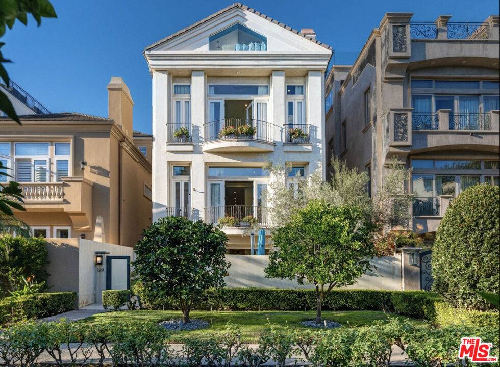 129   Channel Pointe Mall 4BR Marina Del Rey La