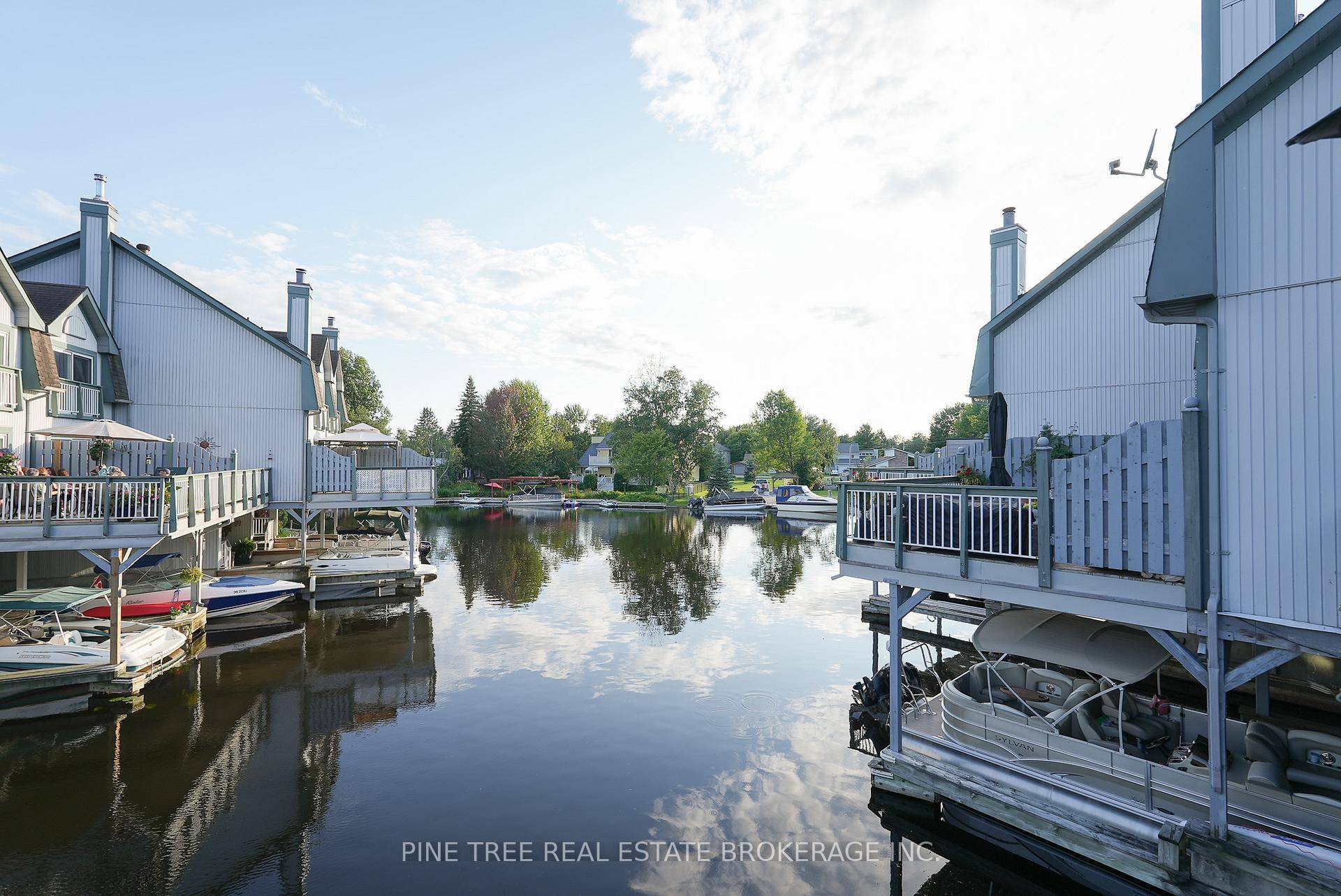 Welcome to This Beautiful End Unit Waterfront Townhouse Featuring 3 Large Bedrooms amp ; 4 Bathrooms.