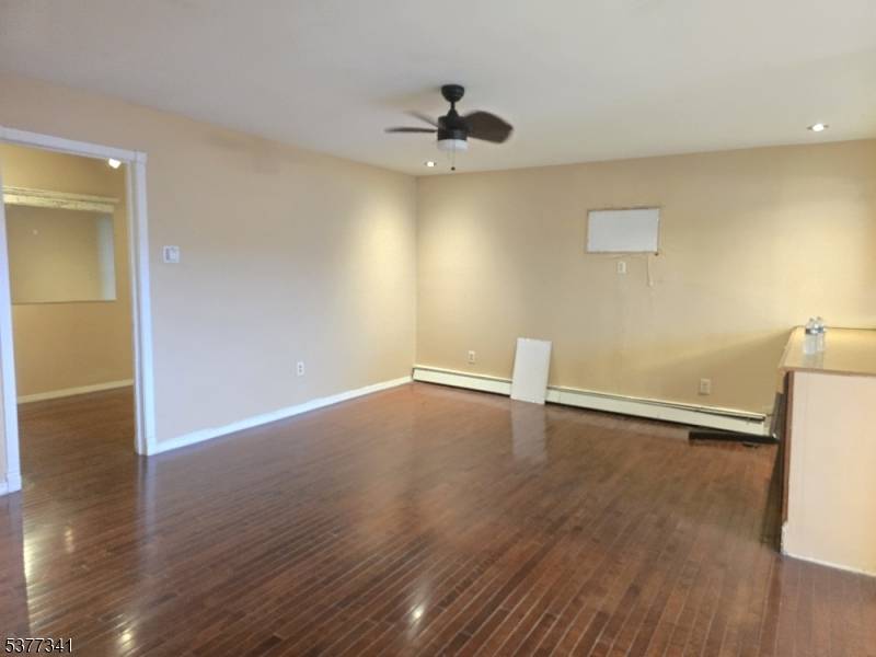 MIXED USE INVESTMENT OPPORTUNITY IN ELIZABETH, NJ Incredible chance to own a mixed use building in a prime commercial location on Elizabeth Avenue, stretching all the way to Cross Street ...