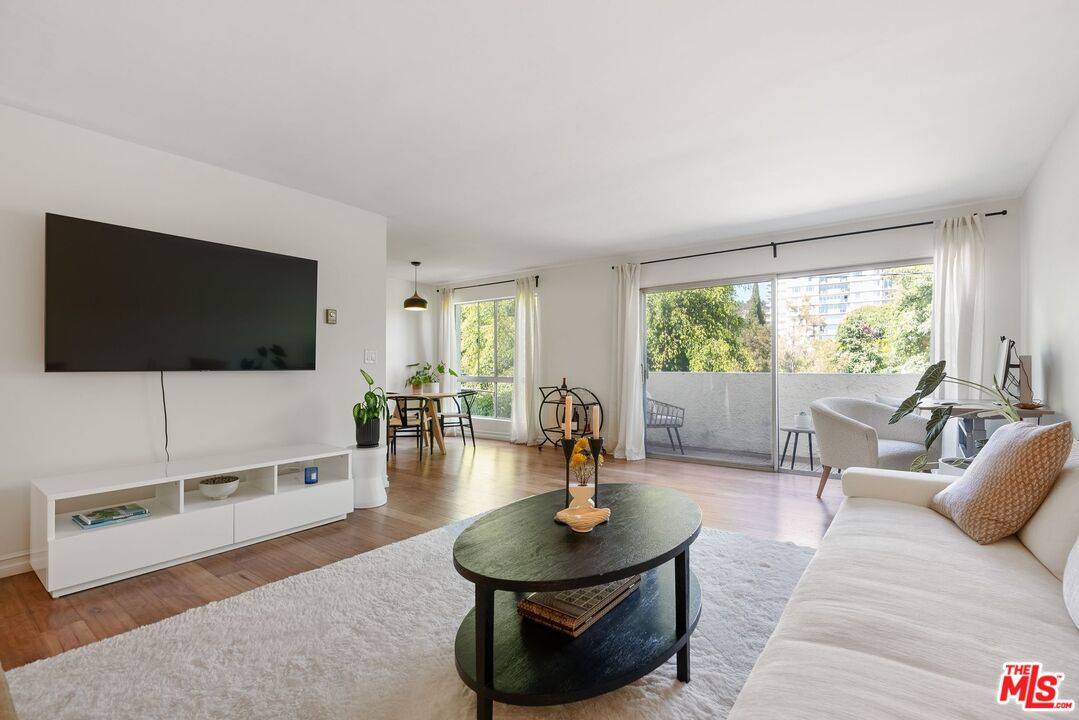 9061 Keith Ave 1BR Sunset Strip La