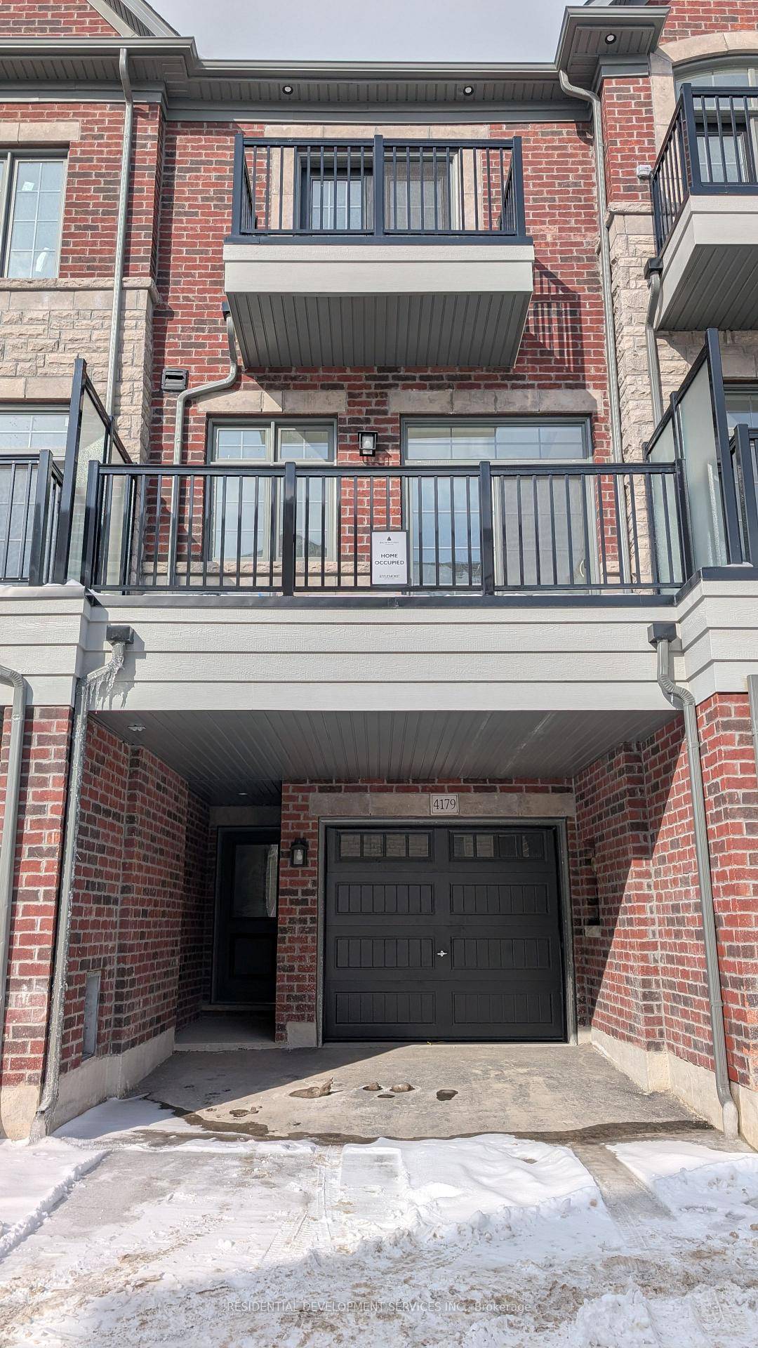 New Sunfilled Luxury Townhouse by Renowned Builder Kylemore', 10' ceiling on Main floor, 9' on upper floor, Spacious Kitchen with Nice Pantry, High End B I Stainless Steel Appliances, Quartz ...