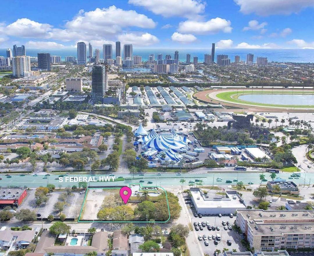 124 136 South Federal Highway presents a premier corner development opportunity within the City of Hallandale Beach s Central RAC district.