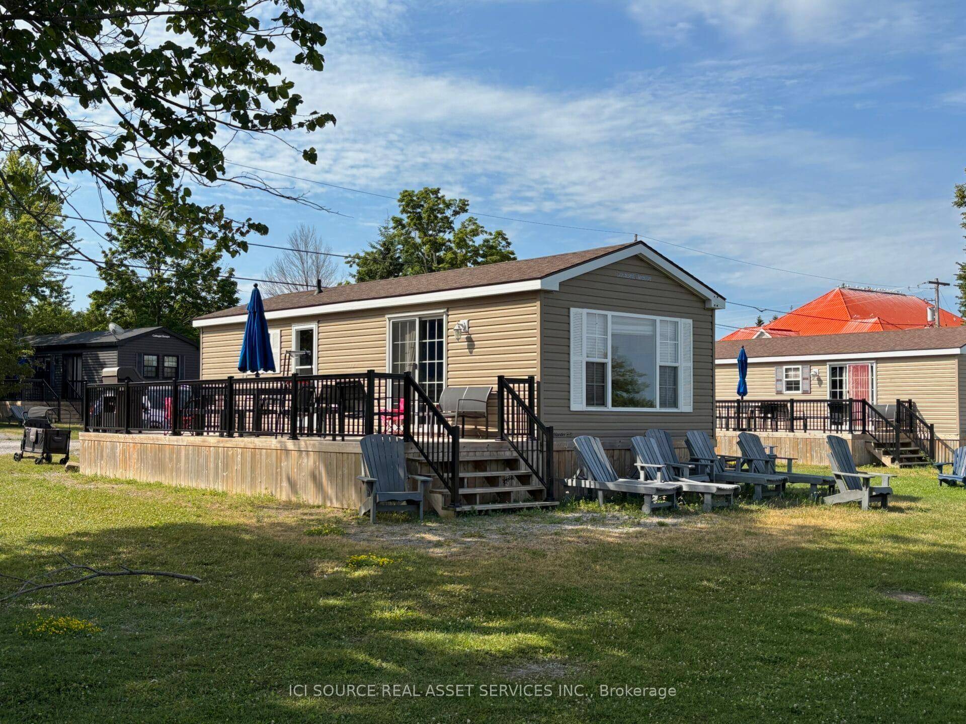 Incredibly rare site on the lakefront looking over the marina, and just steps away from resort amenities.