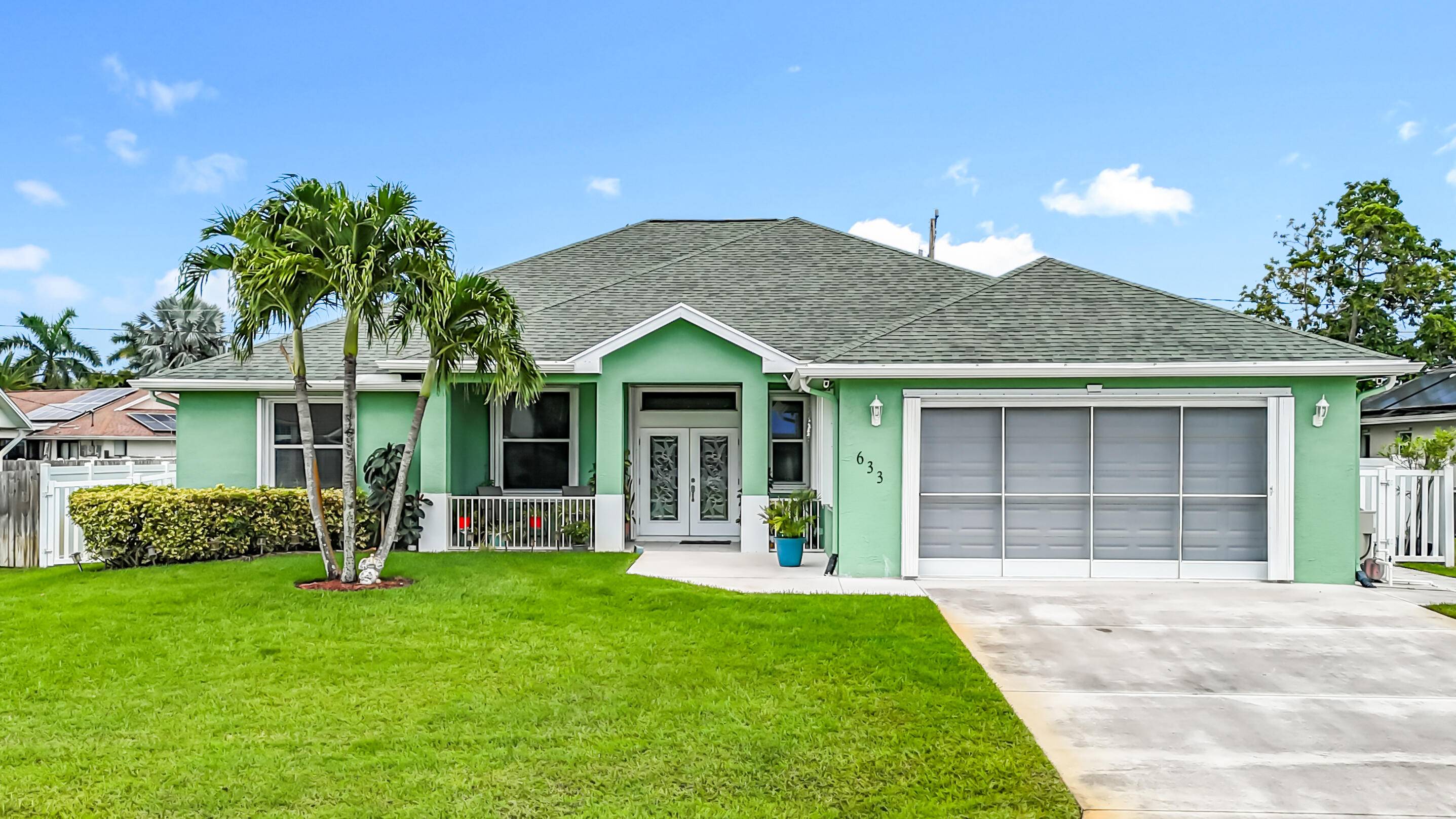 Welcome to the highly sought after Southbend Lakes !