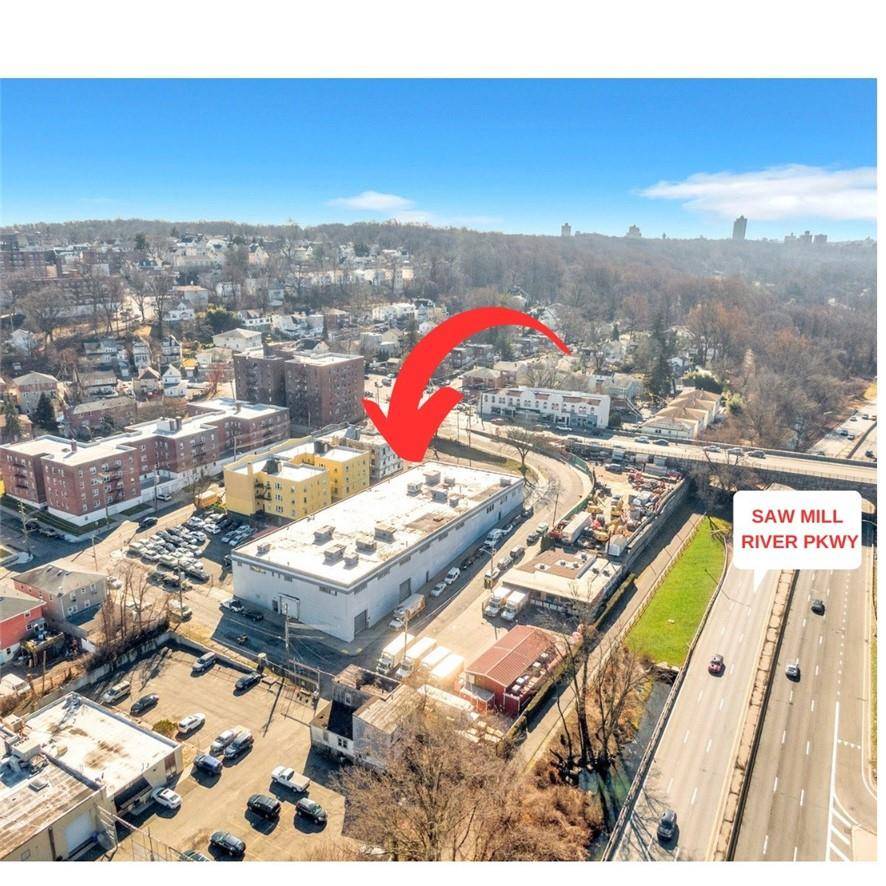 25, 000 SF available for immediate occupancy !