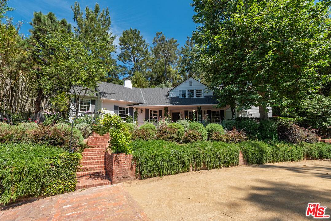 9305 Hazen Dr 4BR Beverly Hills Post Office | B.H.P.O. La