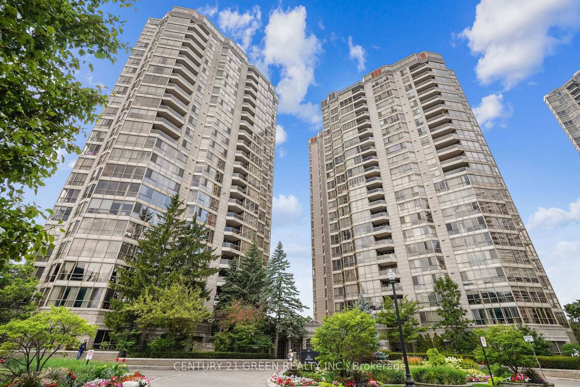 'PRICED TO SELL' Located In The Mansion Stunning 1 Bedroom Condo Apartment In Desirable Location !