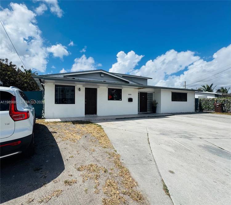 Beautiful two story lakefront home located in a highly desirable area.