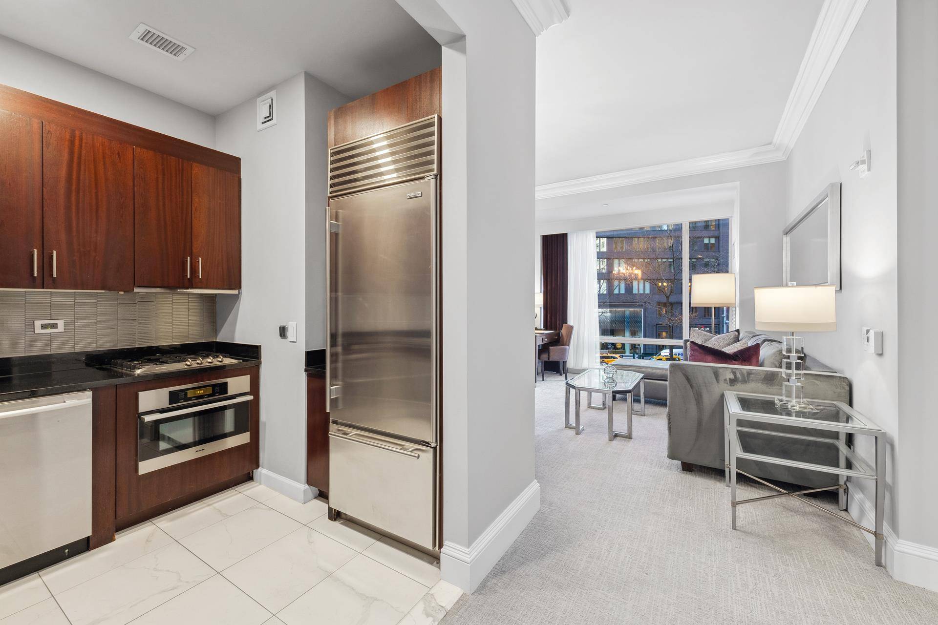 Central Park and Columbus Circle at your fingertips !