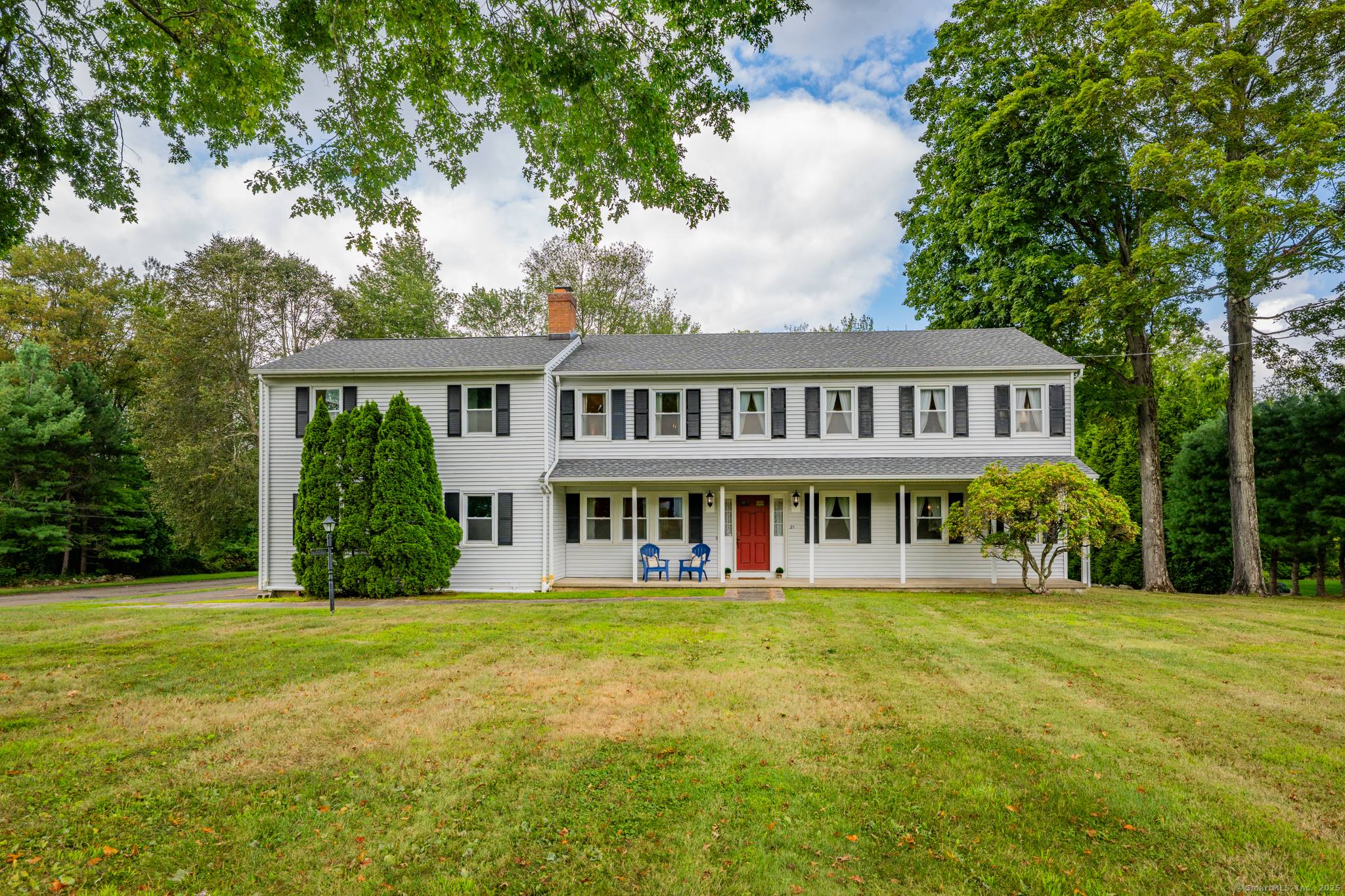 Nestled on a beautiful double cul de sac sits this stunning Garrison Colonial inviting you to experience a perfect lifestyle in this sought after neighborhood.