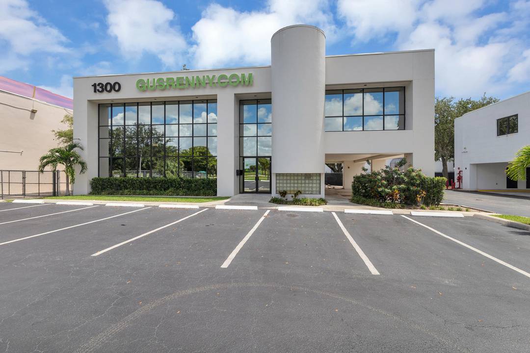 Rare 5, 245 SF freestanding office building along the growing Congress Avenue corridor in West Palm Beach.