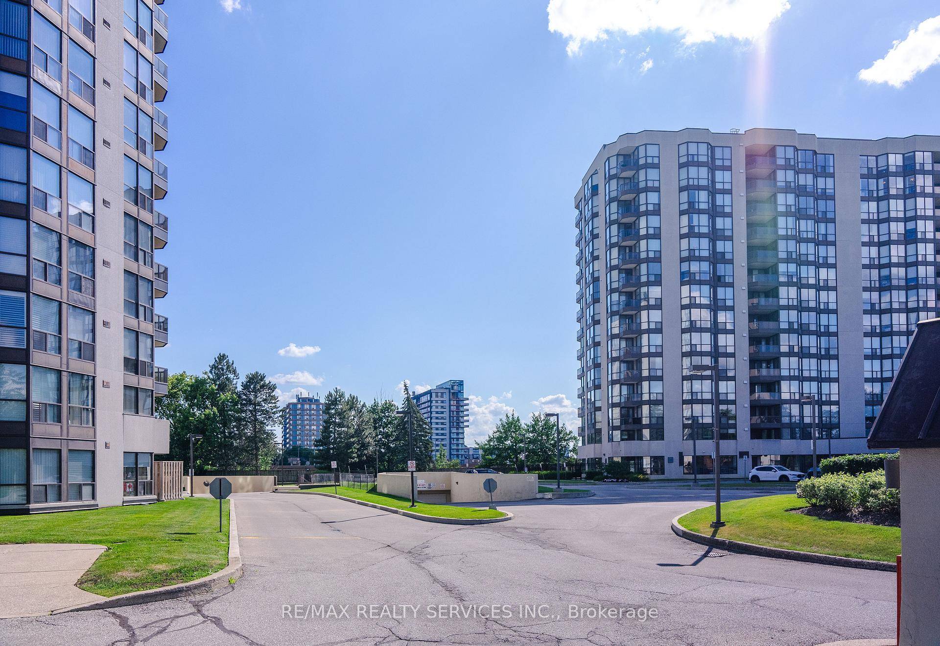 Experience elevated condo living in this spacious 2 bedroom den, 2 bathroom unit nestled in the highly desirable Rathwood neighbourhood of Mississauga.