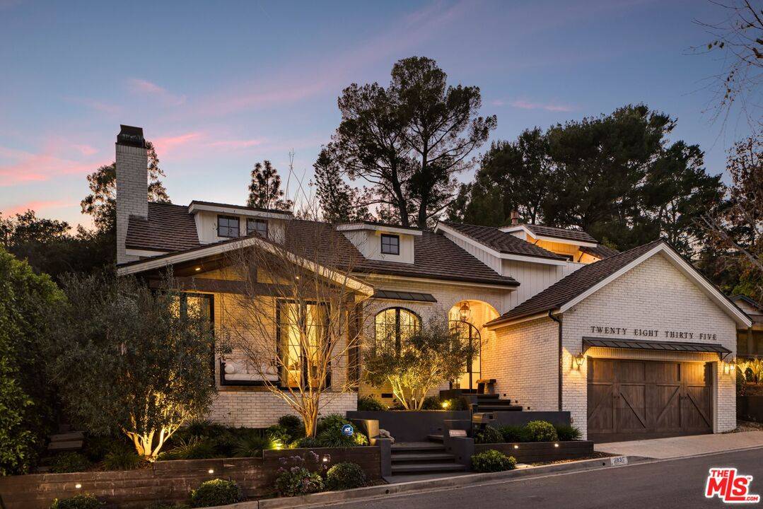 2835   Westbrook Ave 5BR Hollywood Hills East La