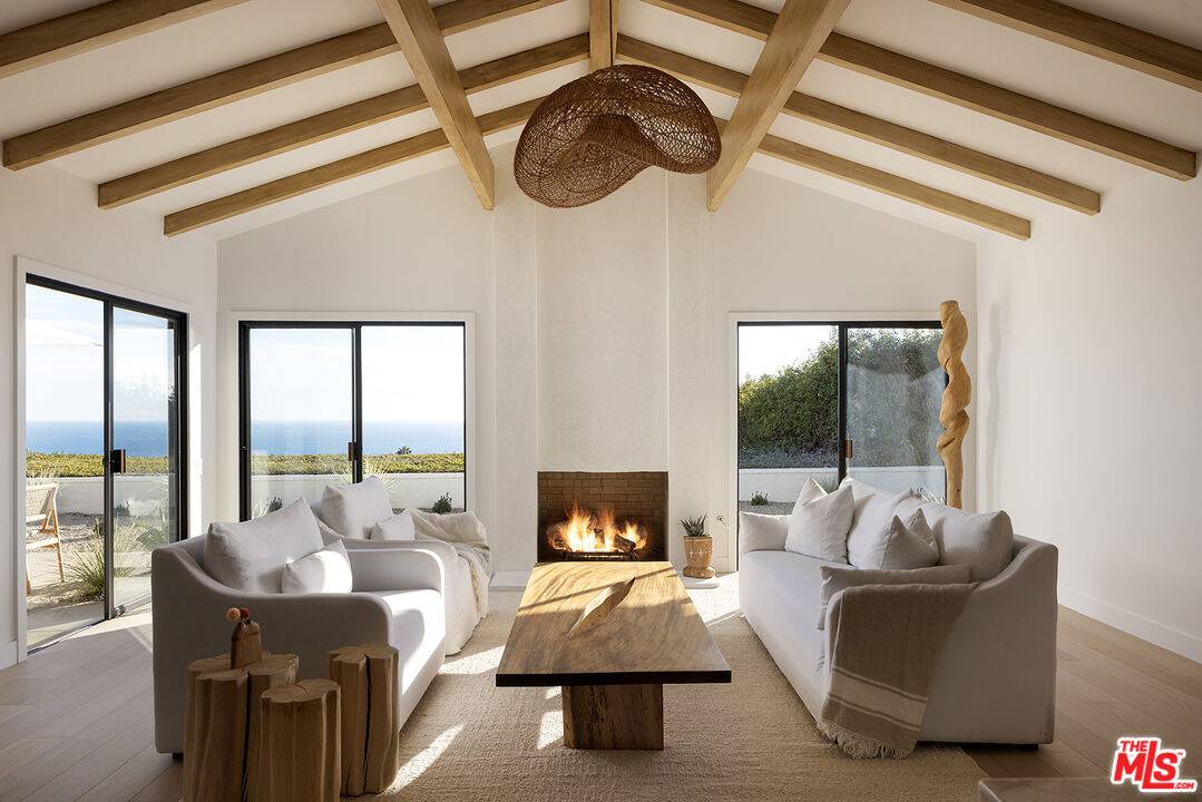 20374   Seaboard Rd 4BR Malibu La