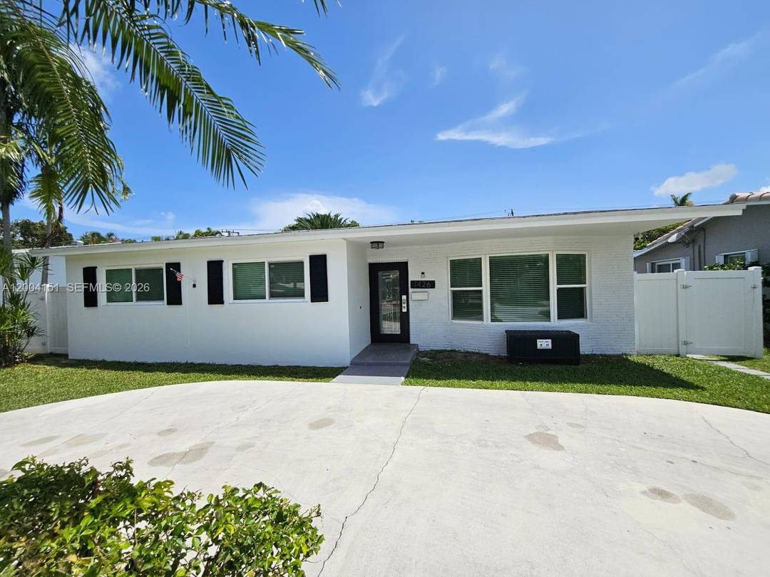 East Hollywood gem with a heated pool and ready to move in !
