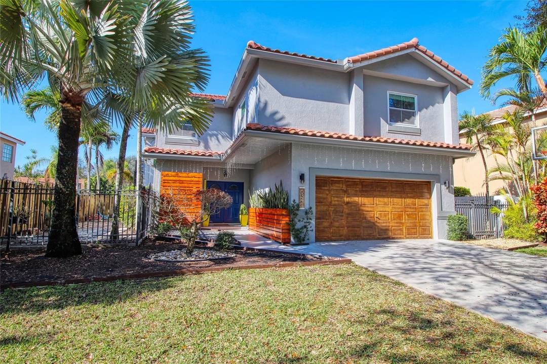 Spacious 4 bedroom, 2. 5 bath single family home in desirable Parkland featuring a private screened in pool perfect for enjoying Florida living year round !