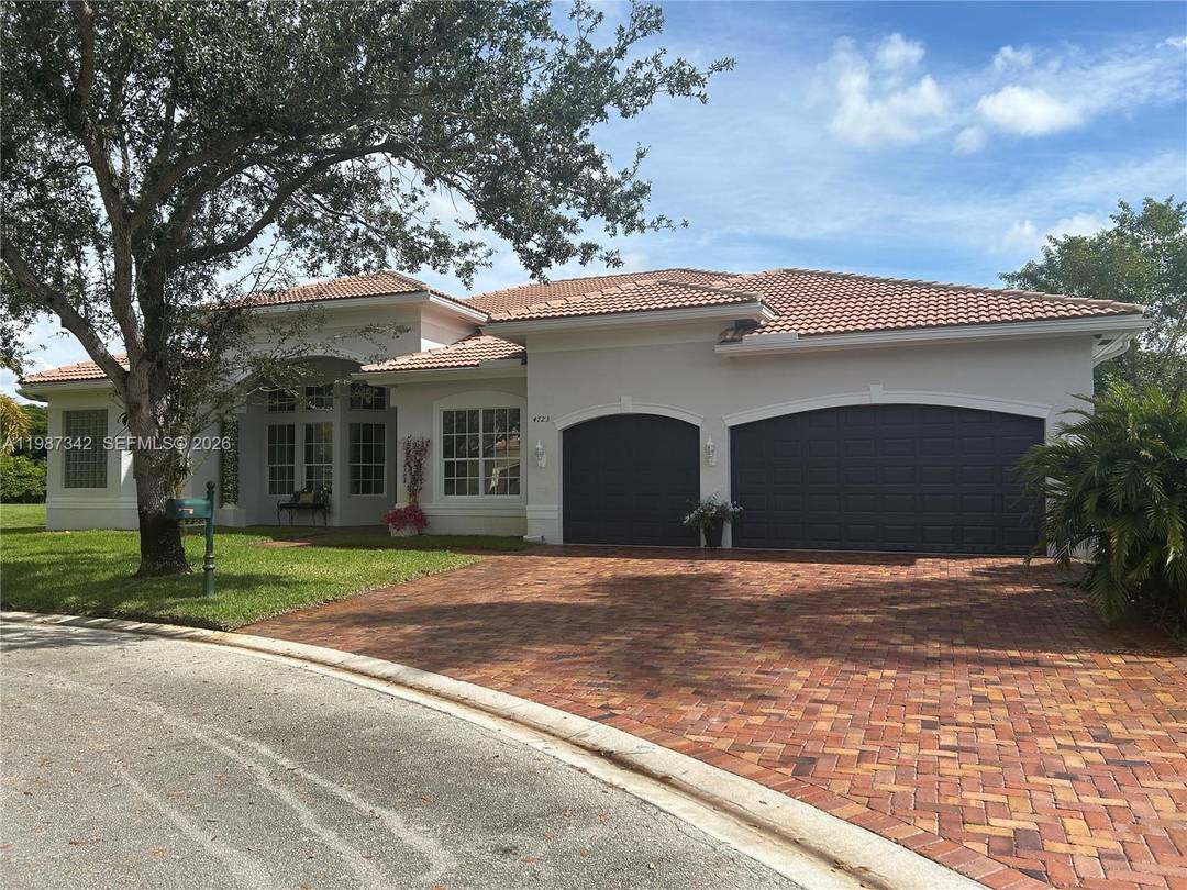 Welcome to this exceptional 5 bedroom, 4 bathroom, 3 car garage home located on a quiet cul de sac in the highly desirable Sunset Lakes community in Miramar !