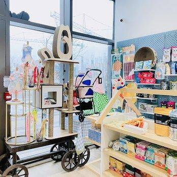 Prime Retail Opportunity in North York Pet Product and Glooming Store.