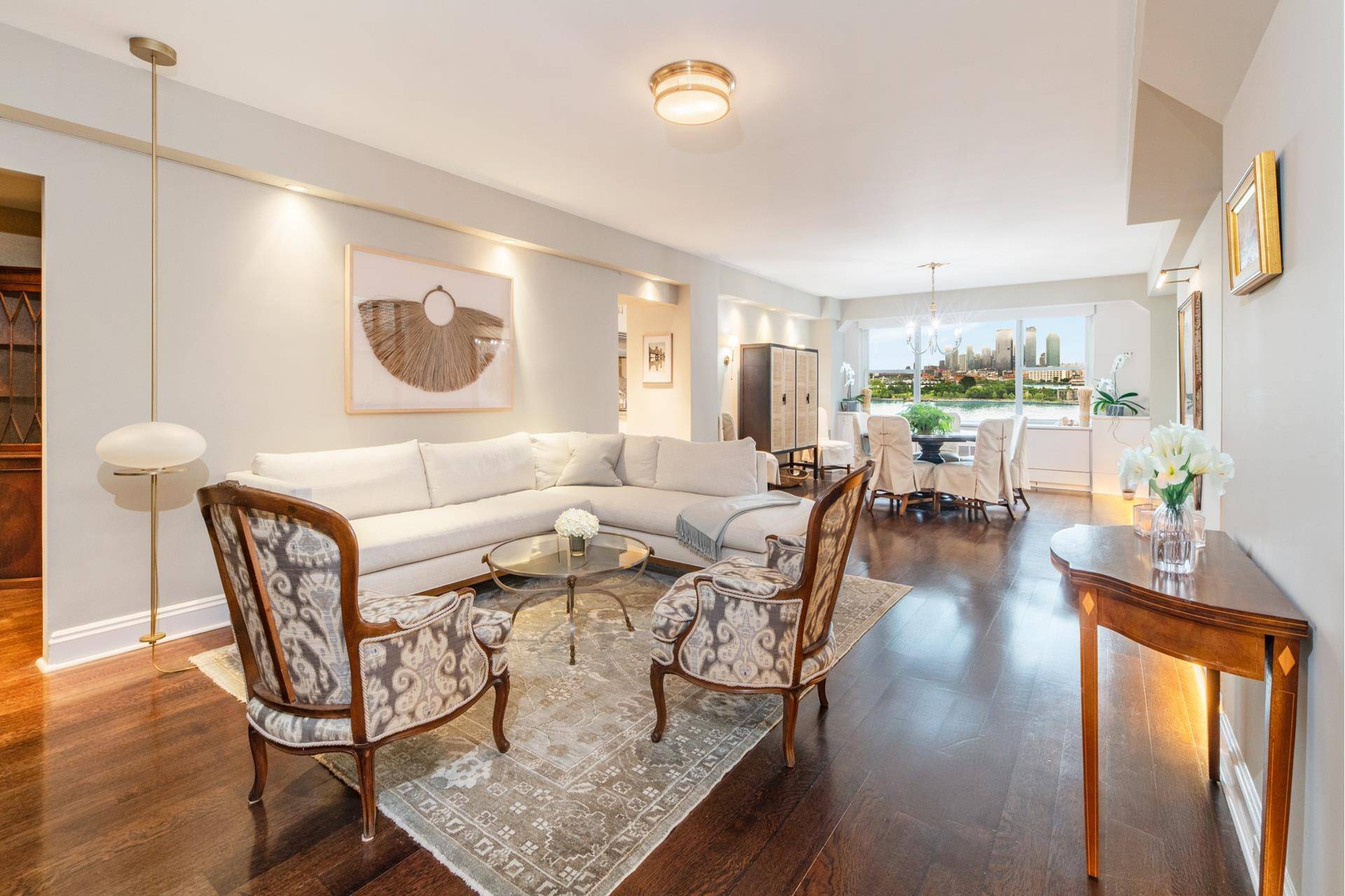 Welcome to a stunning oasis located at 12 Beekman Place, Apartment 11B, nestled in the heart of the impressive Beekman neighborhood.