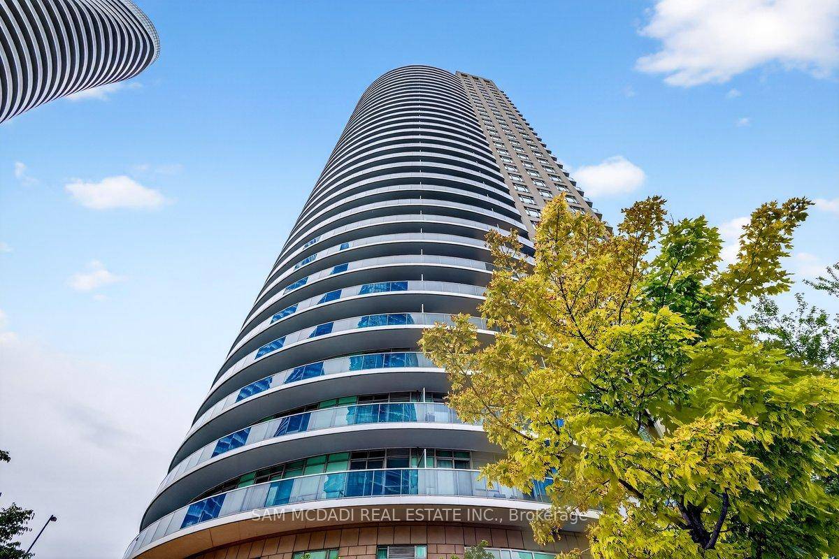 Elevate your lifestyle with this elegant 2 bedroom, 2 bathroom condo available for lease in the heart of Mississauga.