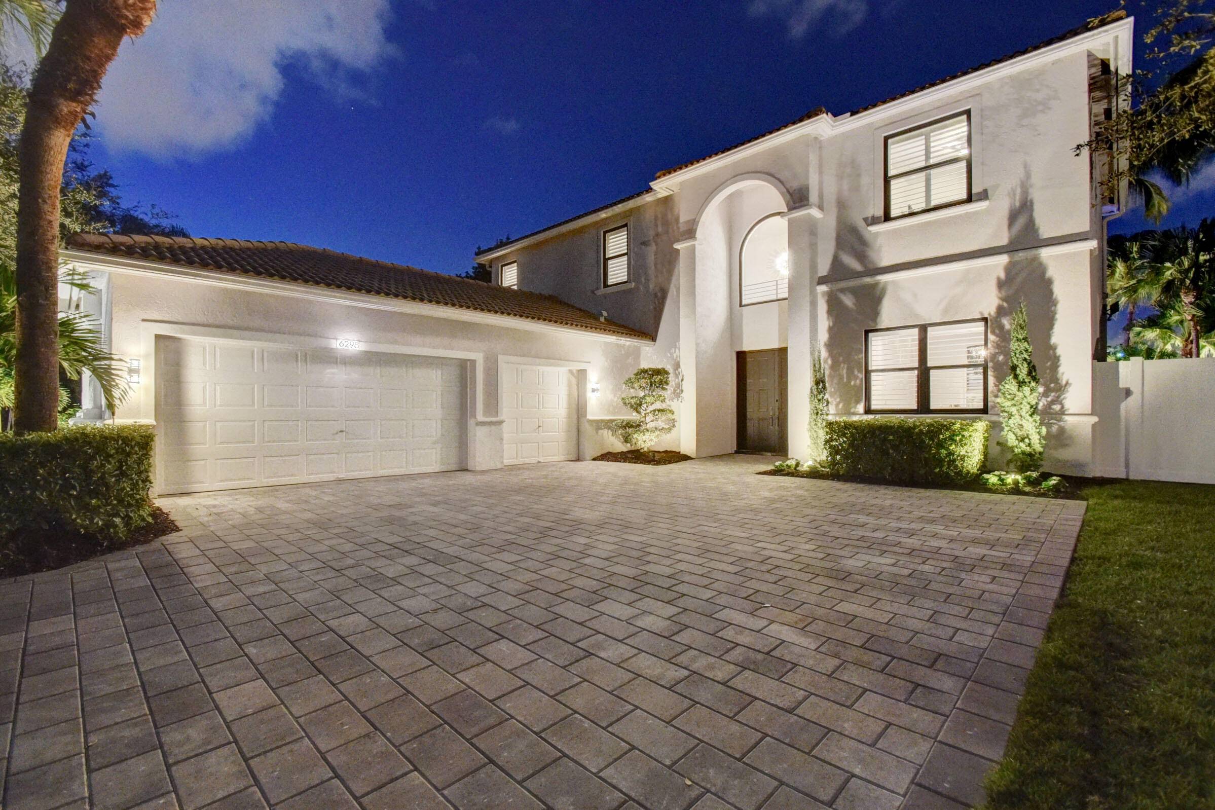 Look no further ! This is the home you have been waiting for in the gated community of Winston Trails.